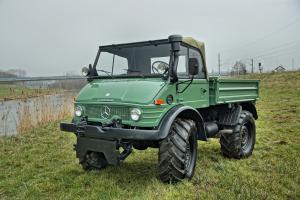 Mercedes-Benz Unimog U 84